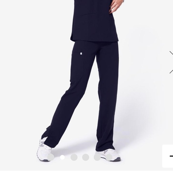 Figs Kade Cargo Scrub Pants, Navy, M Petite - Picture 2 of 4